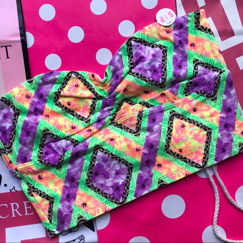 💟NWT VS PINK GEO PRINT BANDEAU💟